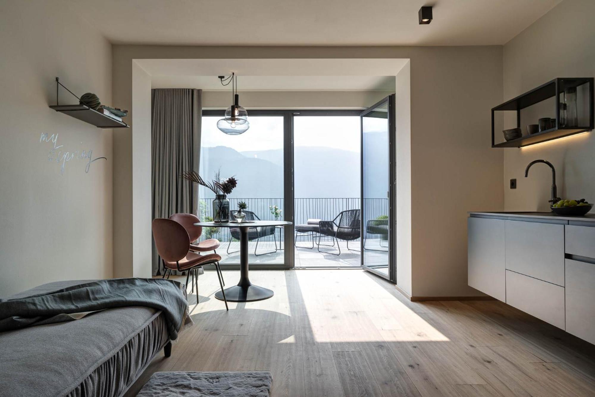 My Spring - Panoramic Suites Lana Værelse billede
